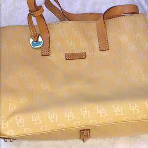 Dooney & Bourke bag